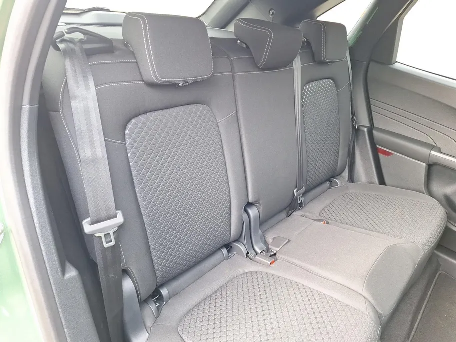 Ford Kuga 2.5 PHEV Titanium | Panoramadak | Camera | Navigatie | Climate Control | Draadloze Apple Carplay&Android Auto | 17' Lichtmetaal | Parkeersensoren |