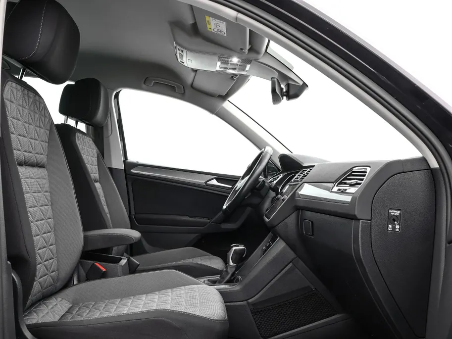 Volkswagen Tiguan 1.5 TSI 150pk DSG Elegance · Camera · Apple/Android Car Play · Stuur- & Stoelverwarming · ACC · Elek. Inklapbare Spiegels ·