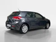 Kia Rio 1.0 TGDI ComfortPlusLine Navigator | Orginele Kilometerstand ! | Trekhaak Afneembaar 7- Polig | Apple Carplay / Android Auto | Navigatiesysteem | Parkeersensoren + Camera Achter | Airconditioning | Cruise Control