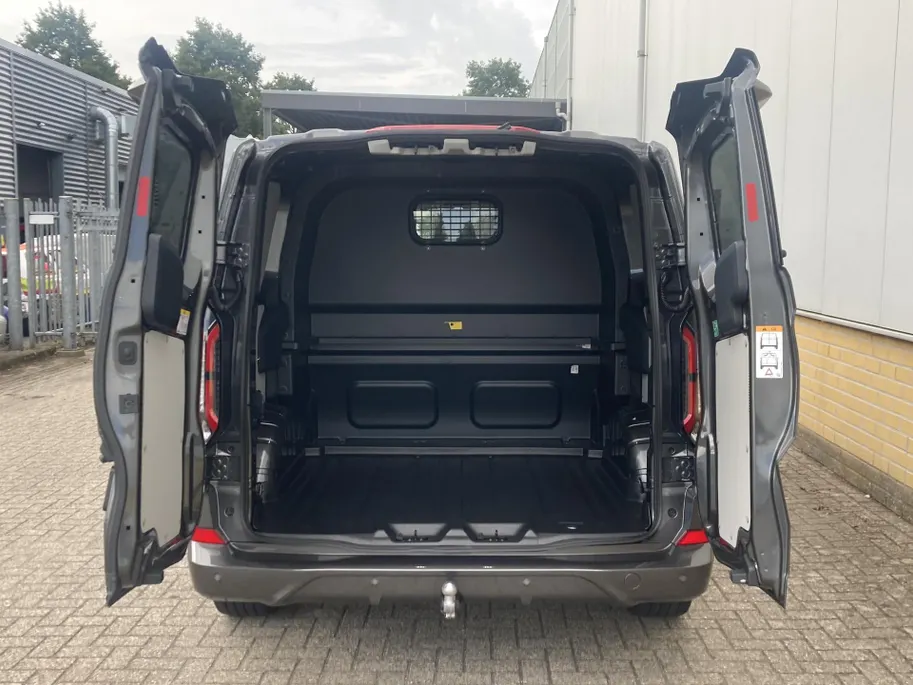 Ford Transit Custom 320 2.0 TDCI 170 pk L1H1 Sport DC AWD Dubbele Cabine - AWD - Elektrische schuifdeuren - Wegklapbare Trekhaak - 360gr Camera