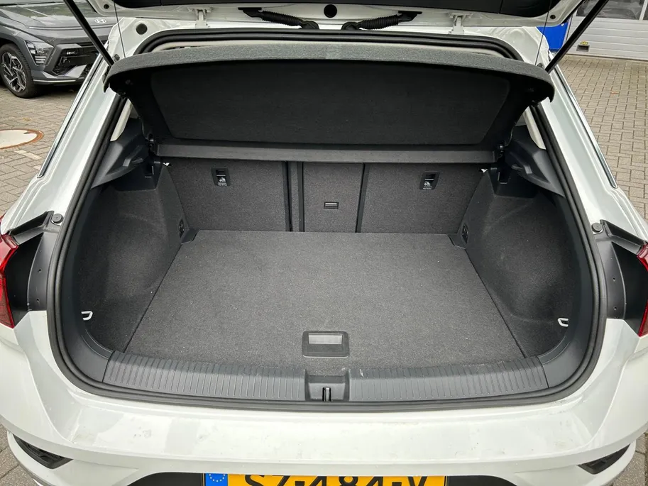 Volkswagen T-Roc 1.5 TSI ZEER COMPLEET, O.A. LEDER, OPEN PANORAMADAK, A-CAMARA ETC! NU PREMIUMPAKKER GRATIS INCL. 12 MAANDEN GARANTIE!!