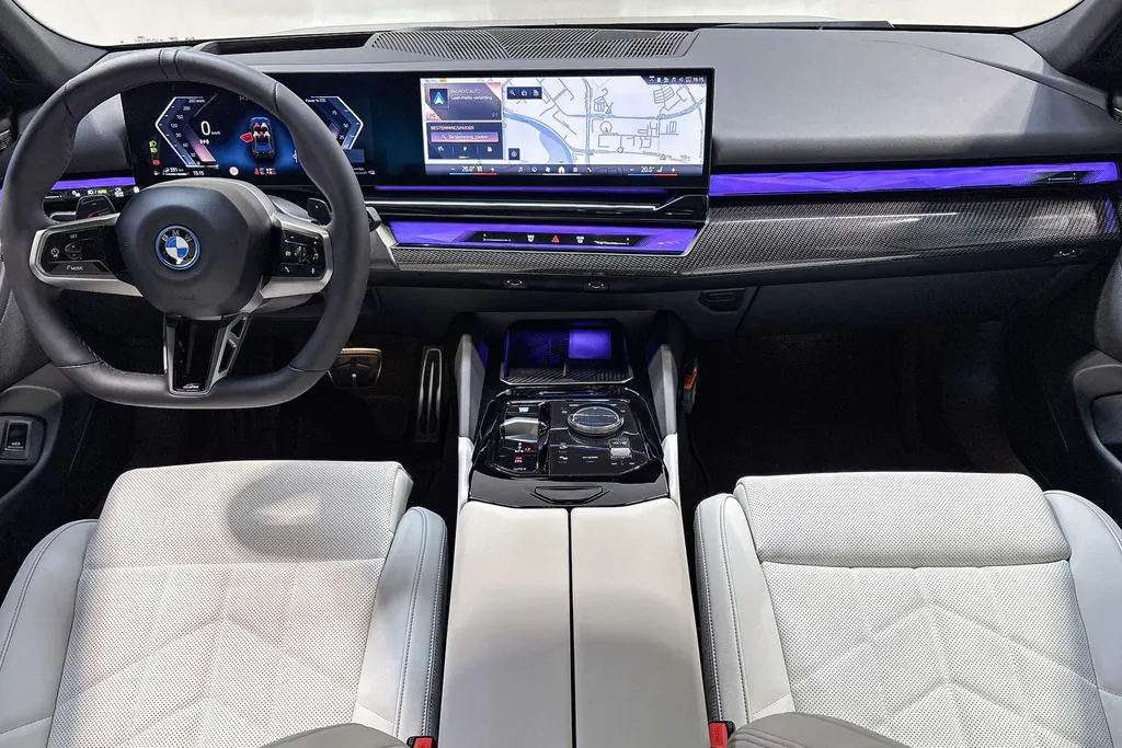 BMW 5 Serie Touring 550e xDrive