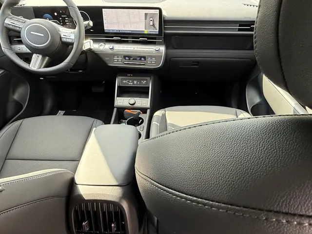 Hyundai Kona 1.6 GDI HEV Premium Sky