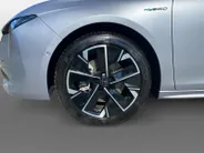 Peugeot 508 SW 1.6 Plug-in Hybrid 225 GT Line WLTP tot 55 km elektrisch | Camera | Dodehoek Detectie | Apple Carplay/Android Auto | Climate Control | Adaptief Cruise Control | Etc.