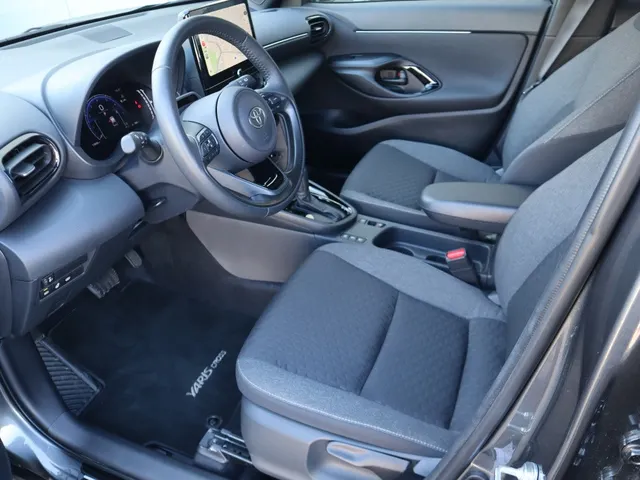 Toyota Yaris Cross 1.5 Hybrid 115 Dynamic Parkeersensoren | Stuur en stoelverwarming