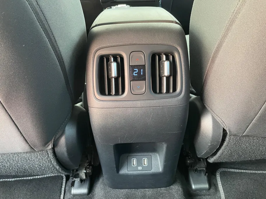 Hyundai Tucson 1.6 T-GDI PHEV Comfort Smart 4WD |Navigatie| Achteruitrijcamera| Parkeersensoren v+a| Stoel/Stuurverwarming| Elektrische achterklep| Trekhaak|
