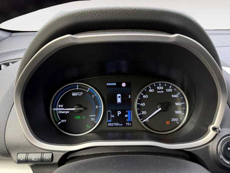 Mitsubishi Eclipse Cross 2.4 PHEV Intense+ Apple Carplay/Android Auto , stoel en stuurverwarming , camera , tel , cruise , climate , lm velgen , navigatie