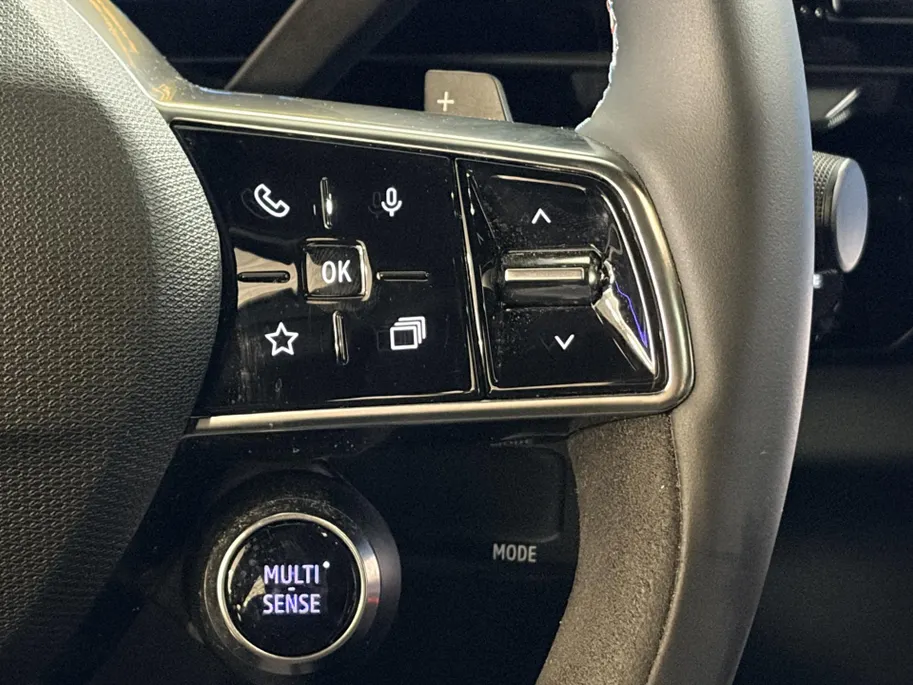 Renault Espace 200PK E-Tech Full Hybrid Esprit Alpine 7p. AT | 1e eigenaar | Panoramadak | Harman Kardon Audio | Adaptive Cruise Control | Digital Cockpit | 360 Camera | Climate Control | Apple CarPlay/Android Auto | Elektrische Achterklep |