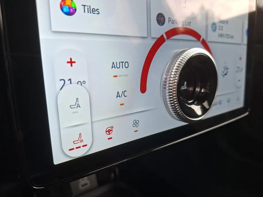 Ford Mustang Mach-E Extended Premium RWD 88 kWh | Afneembare trekhaak | Stoelverwarming | Leer bekleed | 18' Lichtmetaal | Adaptive Cruisecontrol | Dodehoekdetectie | Led verlichting | Climate Control | Nieuw te bestellen |