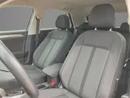 Volkswagen T-Roc 1.0 TSI 81KW/110PK Life Navigatie · Apple/Android Car Play · Camera + Parkeersensoren ·