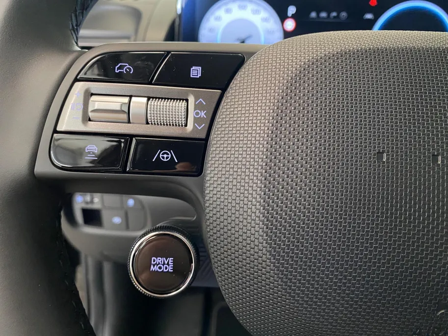 Hyundai Inster 49 KWH | PULSE | NAVI | SIDEBARS | BLACK PACK |