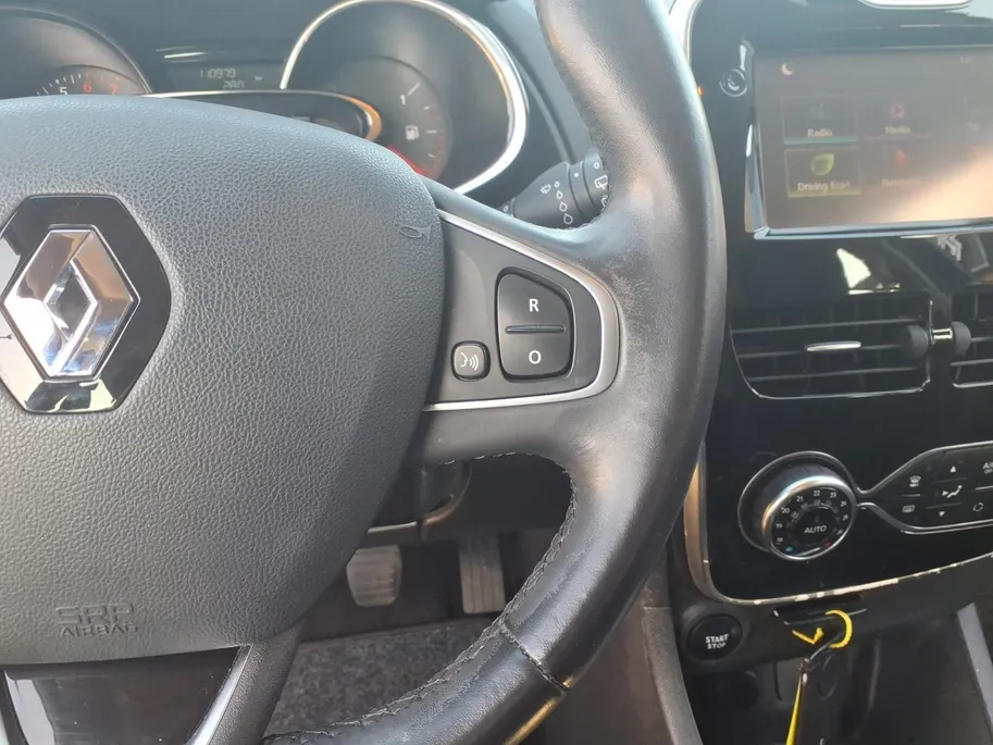 Renault Clio 0.9 TCe Iconic | PDC | LVM | Airco | 4 nieuwe banden | 1 jaar Garantie