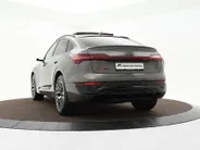 Audi Q8 Sportback e-tron 55 quattro S Edition 408pk / 115 kWh · SOH 93,2% · Panoramadak · Luchtvering · 360gr Camera ·  Head-Up display ·