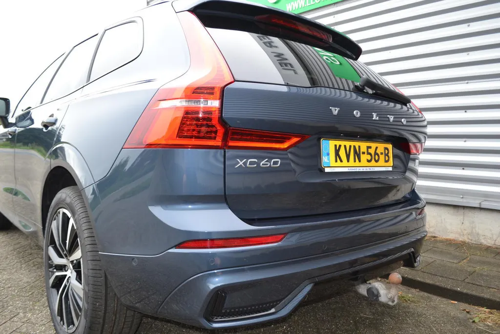Volvo XC60 T8 PLUG-IN HYBRID AWD ULTIMATE