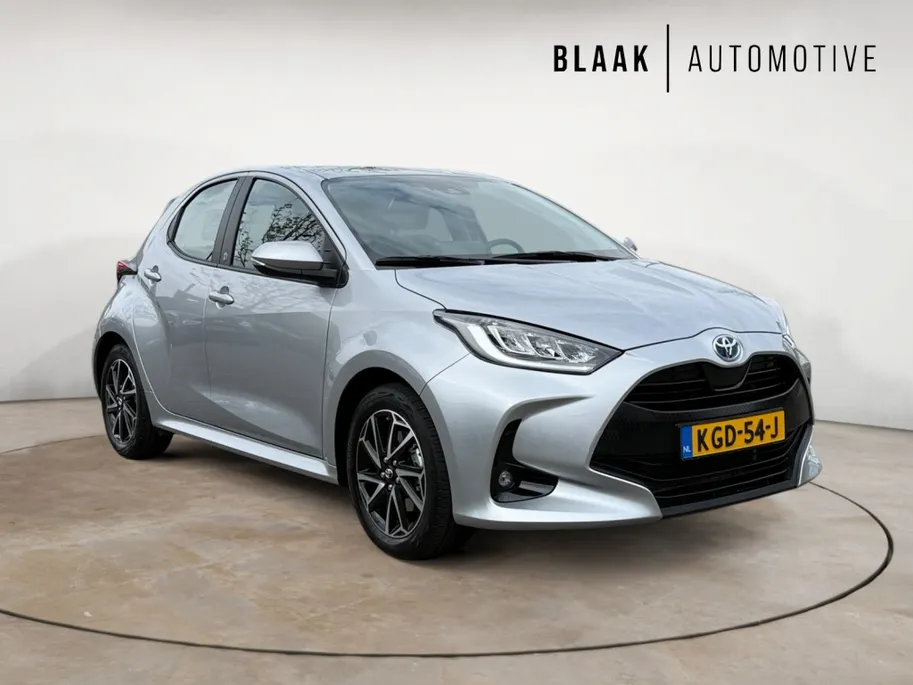 Toyota Yaris Hybrid Team D Apple/Android | Camera | Cruise control