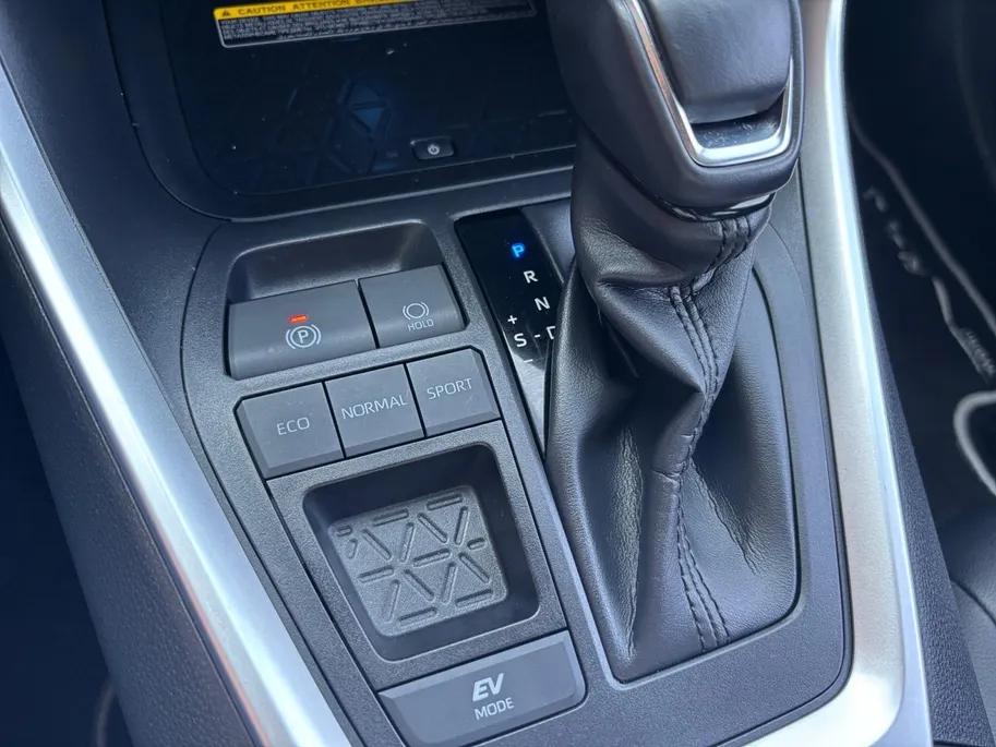 Toyota RAV4 2.5 Hybrid Executive | Memory stoelen | JBL sound | Trekhaak | Stoelverwarm. | Achteruitrijcamera