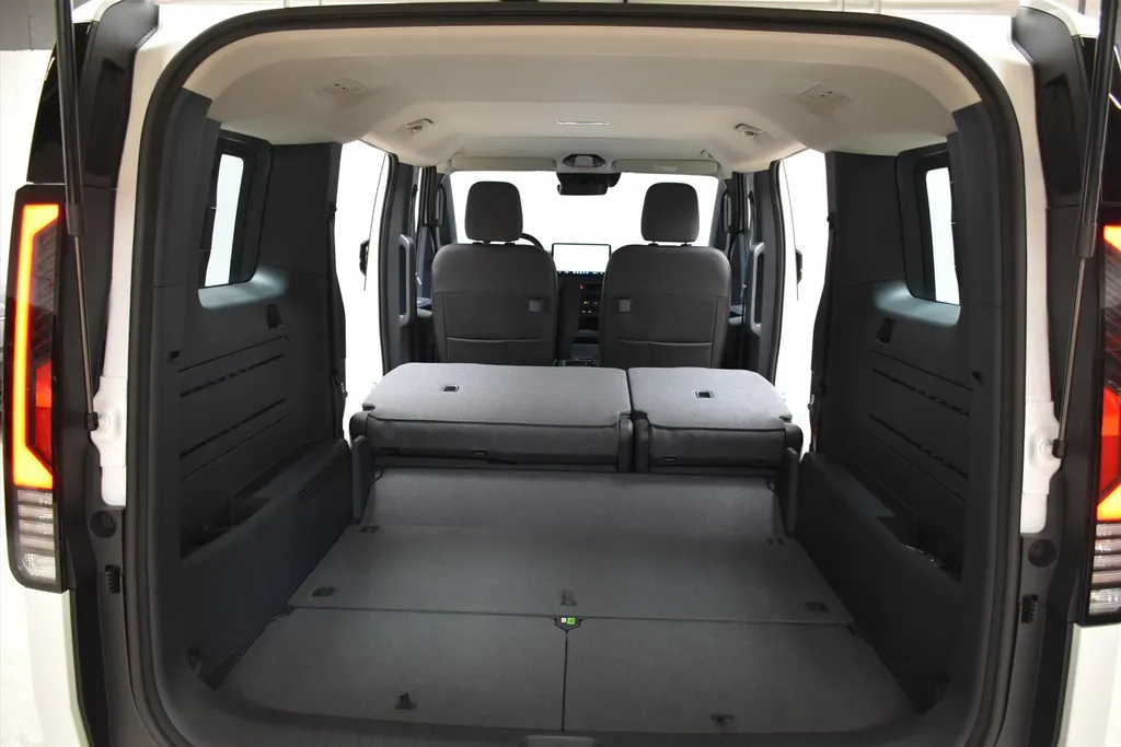 Kia PV5 Passenger 71,2 kWh Plus NIEUW