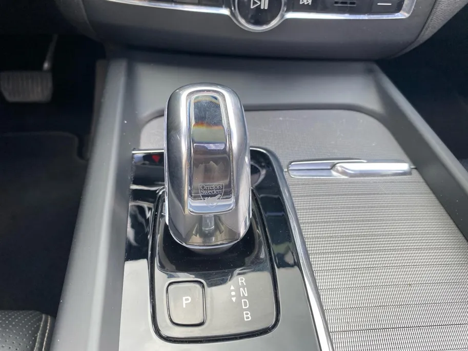 Volvo XC60 2.0 T8 Twin Engine AWD Inscription Automaat | 11-2017 | Panodak | Leder | Bower Wilkins | Stoelventilatie | etc.