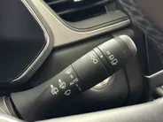 Renault Captur 1.6 E-Tech PHEV 160 Intens | Groot Scherm + Navigatie | Parkeercamera | Cruise Control
