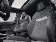 Audi A3 Sportback 40 TFSIe 204pk S edition · Panoramadak · Camera · Head-Up · Keyless · Sonos Audio · Stoelverwarming · 18'' Inch · Garantie t/m 06-10-2030 of 100.000km
