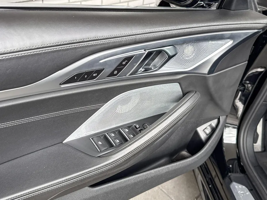 BMW 8-serie M850i xDrive High Executive