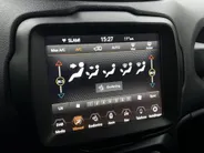 Jeep Renegade 1.3 Turbo 150 PK S | Pano | Leder | Trekhaak | LED | 19' VERKOCHT