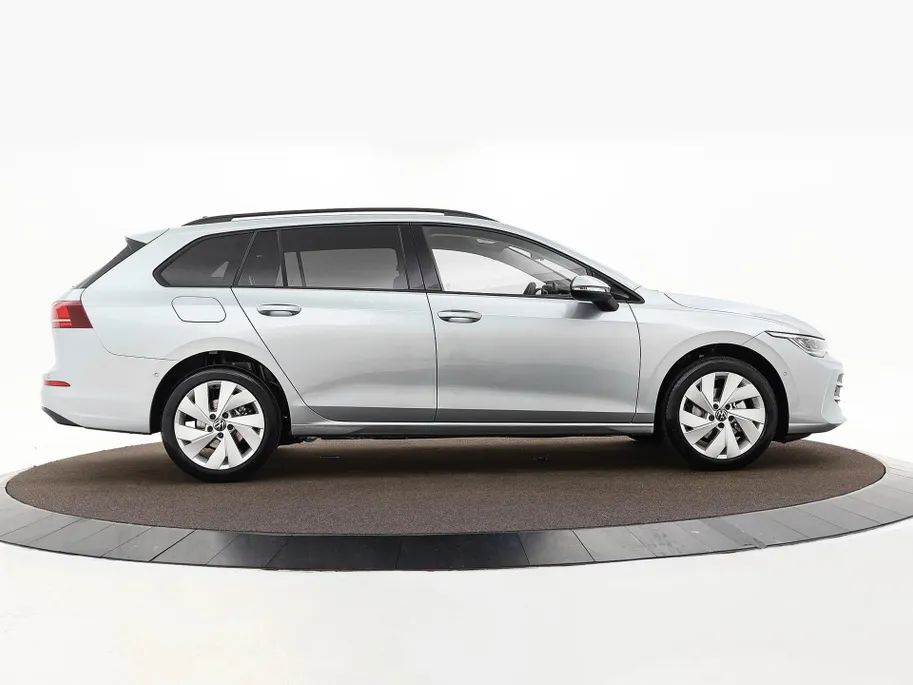 Volkswagen Golf variant Life Edition 1.5 eTSI 116 pk 7 versn. DSG · Achteruitrijcamera · draadloze telefoonlader · Prijs is inclusief inruilpremie · MEGA SALE