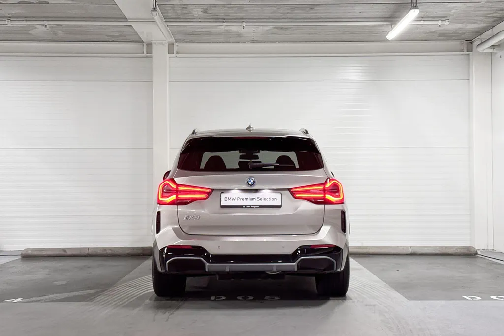 BMW iX3 High Executive