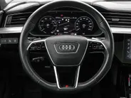 Audi e-tron 55 408pk Quattro S edition 95 kWh · SOH 97% · Panoramadak · Camera · Luchtvering · Elek. Achterklep · 20'' Inch ·