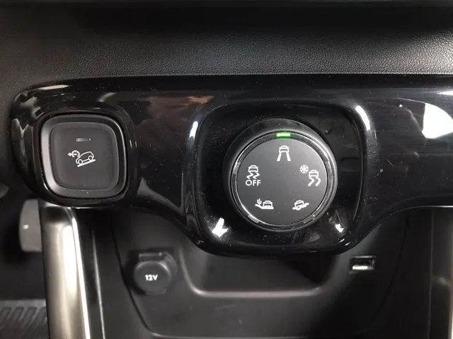 Citroën C3 Aircross PureTech 110pk Plus | Camera | Nav