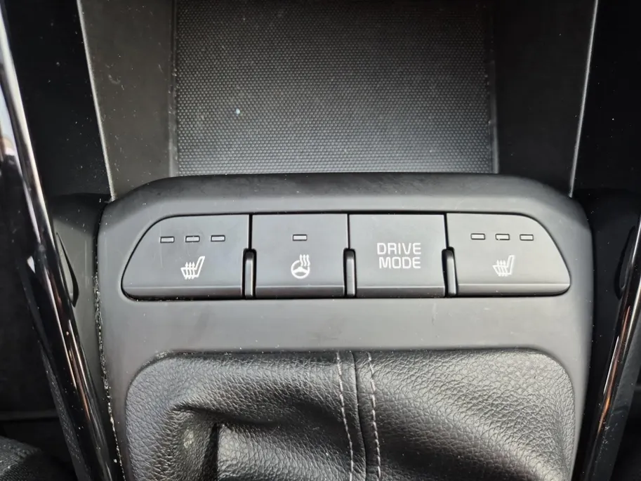 Kia Stonic 1.0 T-GDi MHEV DynamicPlusLine | Cruise Control | Climate Control | Stoelverwarming | Stuurverwarming | Navigatie | Camera | Privacy Glass |