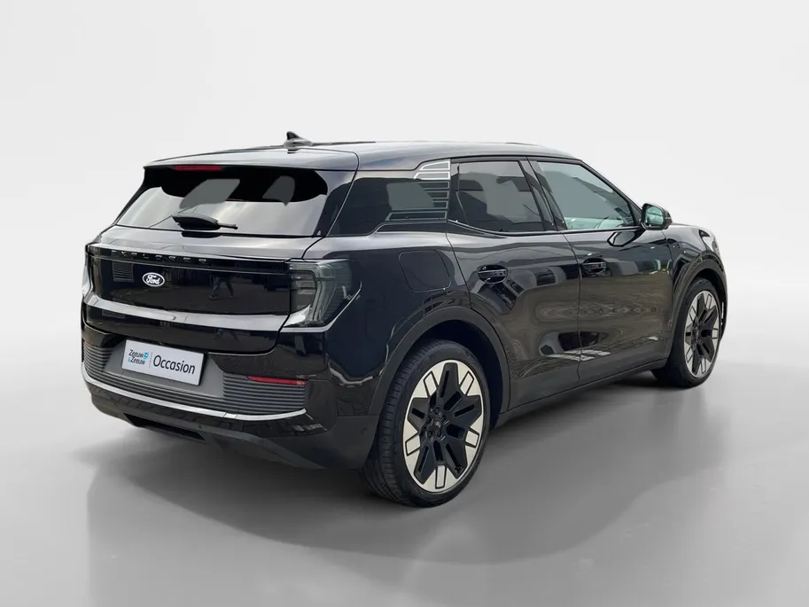 Ford Explorer Premium Extended Range RWD 77 kWh | Full Option | Black uitvoering | Trekhaak | Dealer onderhouden | AGR stoelen 12-wegs verstelbaar 21 inch wielen | Panoramadak | 1e eigenaar |