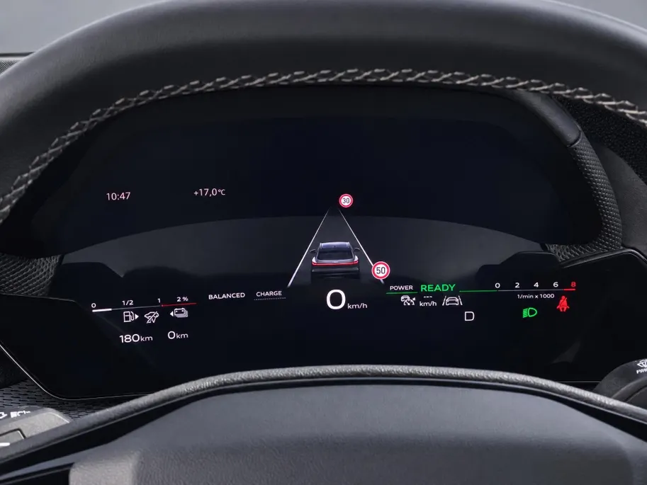 Audi Q5 2.0TFSIe-hybrid 270kW/367PK quattro S edition · Trekhaak · Leder · Camera · Apple/Android Car Play · Drive select · Garantie t/m 25-02-2028