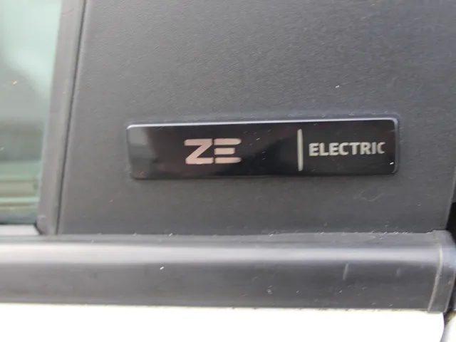 Renault Twingo Z.E. R 80 PK Collection 22 KW | Automaat | ECC | Apple/ Android connectie |