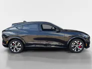 Ford Mustang Mach-E Premium AWD | Memory stoelen | Stoel en Stuurverwarming | B&O audio | Elektr. Achterklep | 360 camera