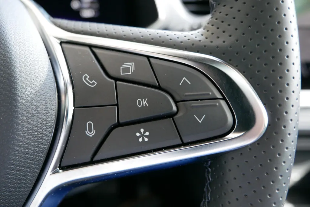 Renault Captur 1.8 E-Tech full hybrid 160Techno | Beschikbaar per 26 september 2026 | Rijdende demonstratie auto |Pack Light & Sound |Pack Winter |