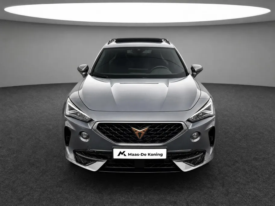 CUPRA Formentor 1.4 TSI 204pk DSG e-Hybrid Essential Limited · Panoramadak · Camera · Elek. Achterklep · Stuur- & Stoelverwarming · Keyless · Elek. Bestuurdersstoel + Geheugen ·