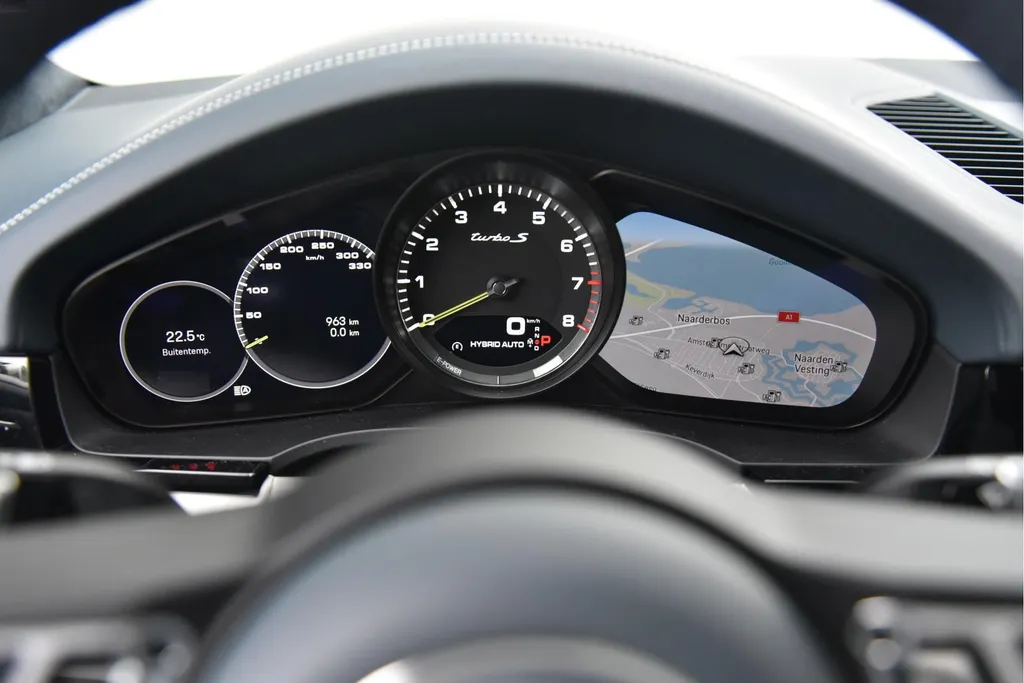 Porsche Cayenne 4.0 Turbo S E-Hybrid