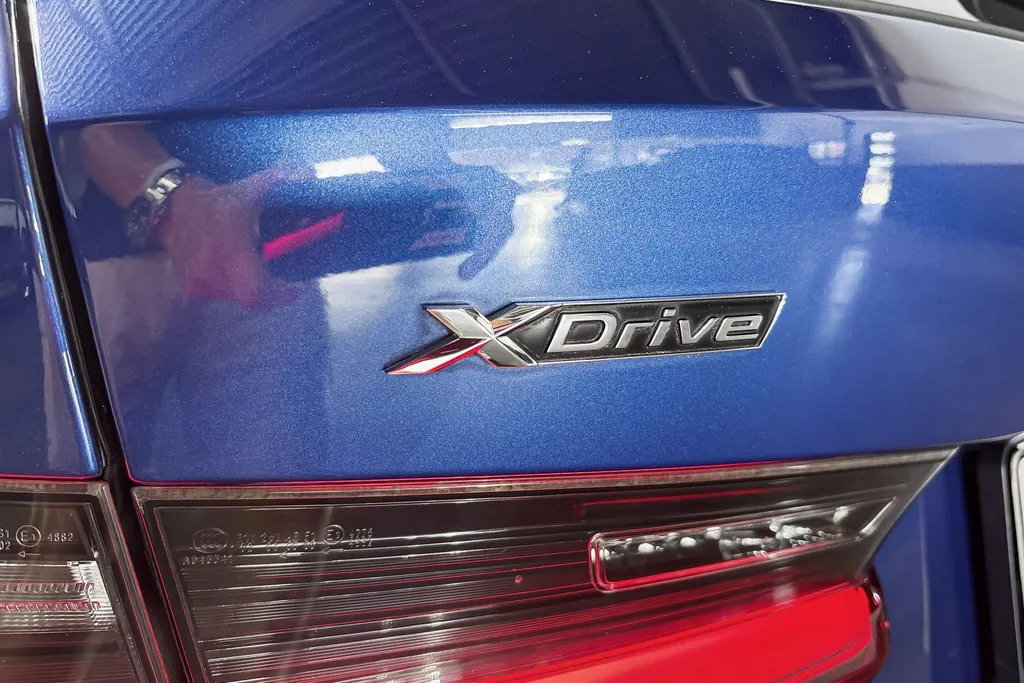 BMW 3 Serie Touring 330e xDrive M Sportpakket Pro