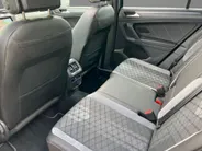 Volkswagen Tiguan 1.5TSI/150PK R-Line DSG · Panoramadak · Harman Kardon sound · Apple/Android Car Play · Camera + Parkeersensoren