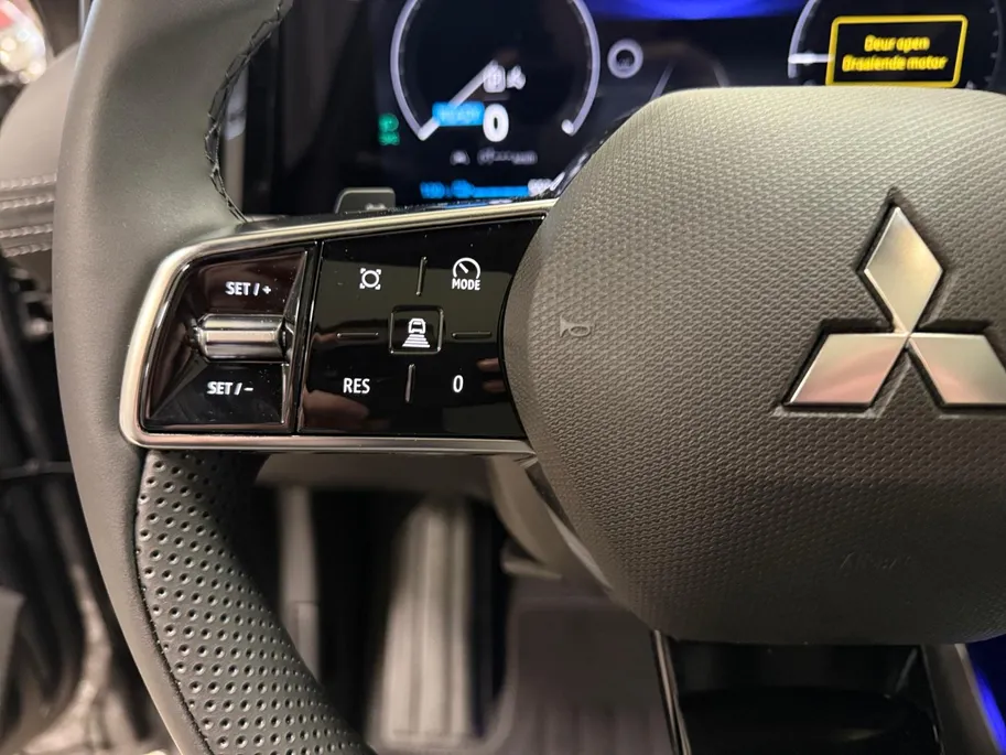 Mitsubishi Eclipse Cross INSTYLE | 87 KWH | PANODAK | LEDER |