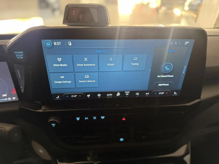Ford Transit Custom 320 2.5 PHEV L2H1 Sport DC 230 PK | AUTOMAAT | Uniek Sport Interieur | 19 inch Lichtmetalen Velgen | Trekhaak | Achteruitrijcamera | |Verwarmbare Voorstoelen en Stuurwiel |