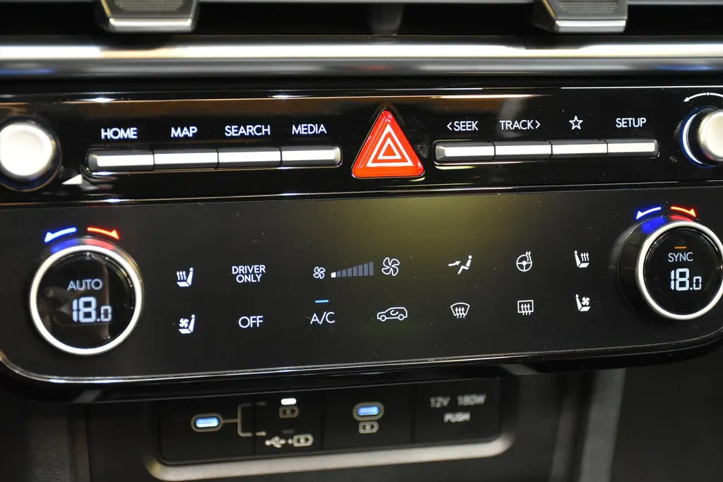 Hyundai Tucson 1.6 T-GDi Plug In Hybride Premium Sky I Schuifdak | Navi | 360 Camera | Electr stoelverst. | PDC .