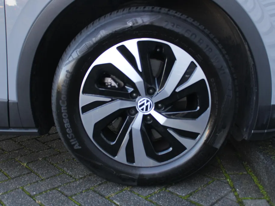 Volkswagen ID.4 Pure 52 kWh | Stuur- / Stoel- / Voorruit Verwarming | Clima | 19' LM | Cruise adapt. | PDC | Navi |