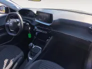 Peugeot 208 1.2 PureTech Active NL auto | navigatie | Apple CarPlay / Android-Auto | cruise control | etc.