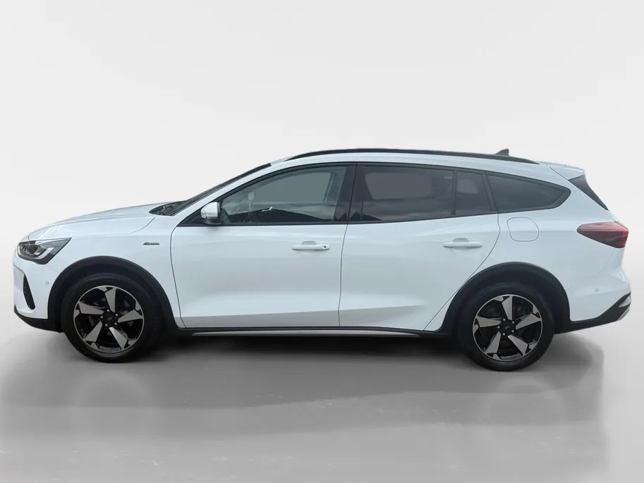 Ford Focus Wagon 1.0 EcoBoost Hybrid Active | Nieuwe Model | SYNC 4 | Trekhaak | Achteruitrijcamera | Winterpack | Privacy Glass | 12 maanden garantie! |