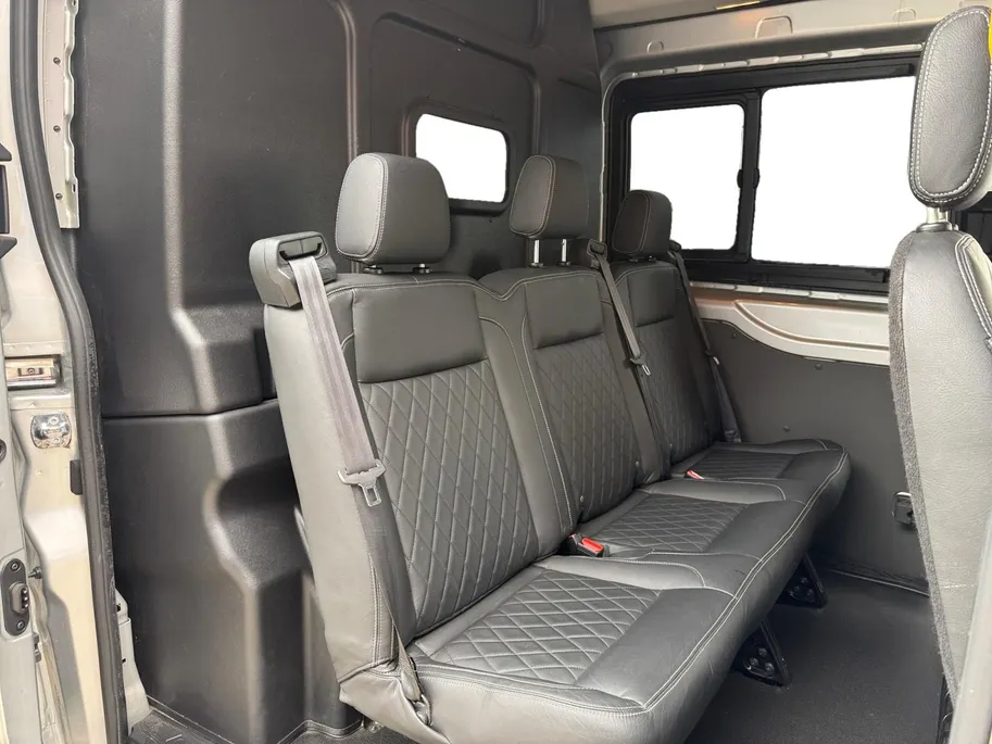 Ford Transit 350 2.0 TDCI L3H2 DC Trend | Dubbele Cabine | Driver Assistance Pack | Winter Pack | Wandbetimmering Hout & Laadvloer Hout |