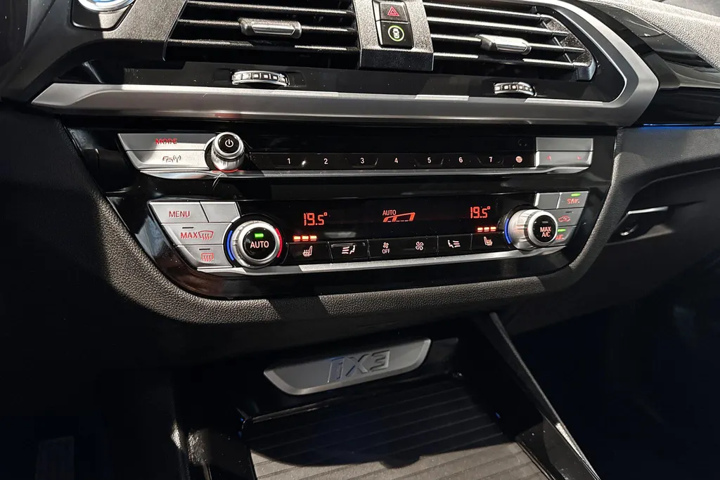 BMW iX3 High Executive 80 kWh