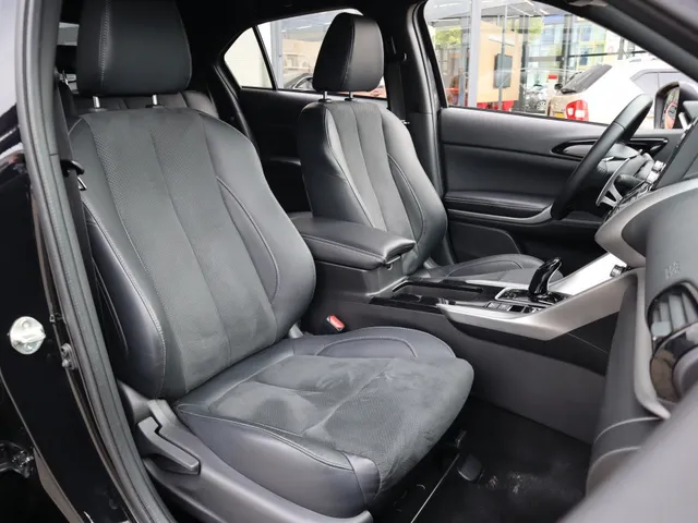 Mitsubishi Eclipse Cross 2.4 PHEV Executive | Trekhaak | Adaptive Cruise | 360 camera