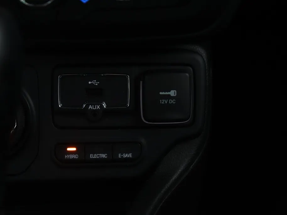 Jeep Renegade 4xe 240 PK Hybrid S | Navi | Carplay | LED | Trekhaak | 19'
